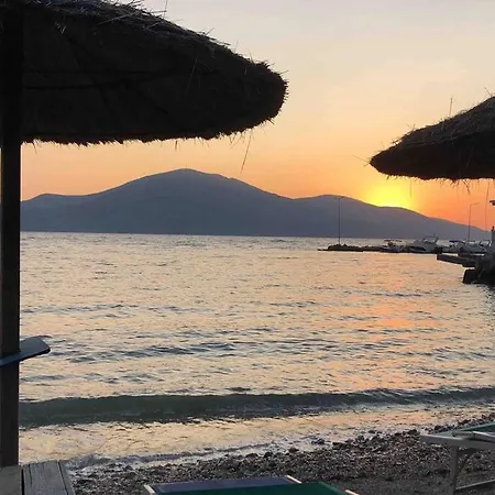 Prázdninový dům 3 Bedrooms Vlorë